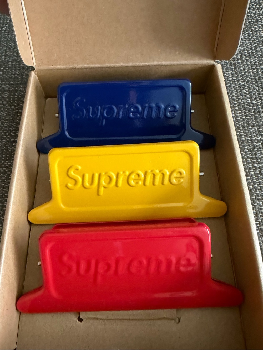 Supreme Dulton Clips - Picture 2 of 5